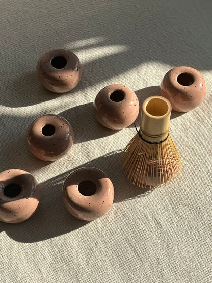 Soportes para batidores de matcha Studio Wiss