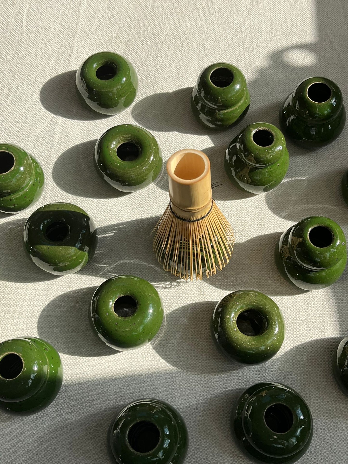 Soportes para batidores de matcha Studio Wiss